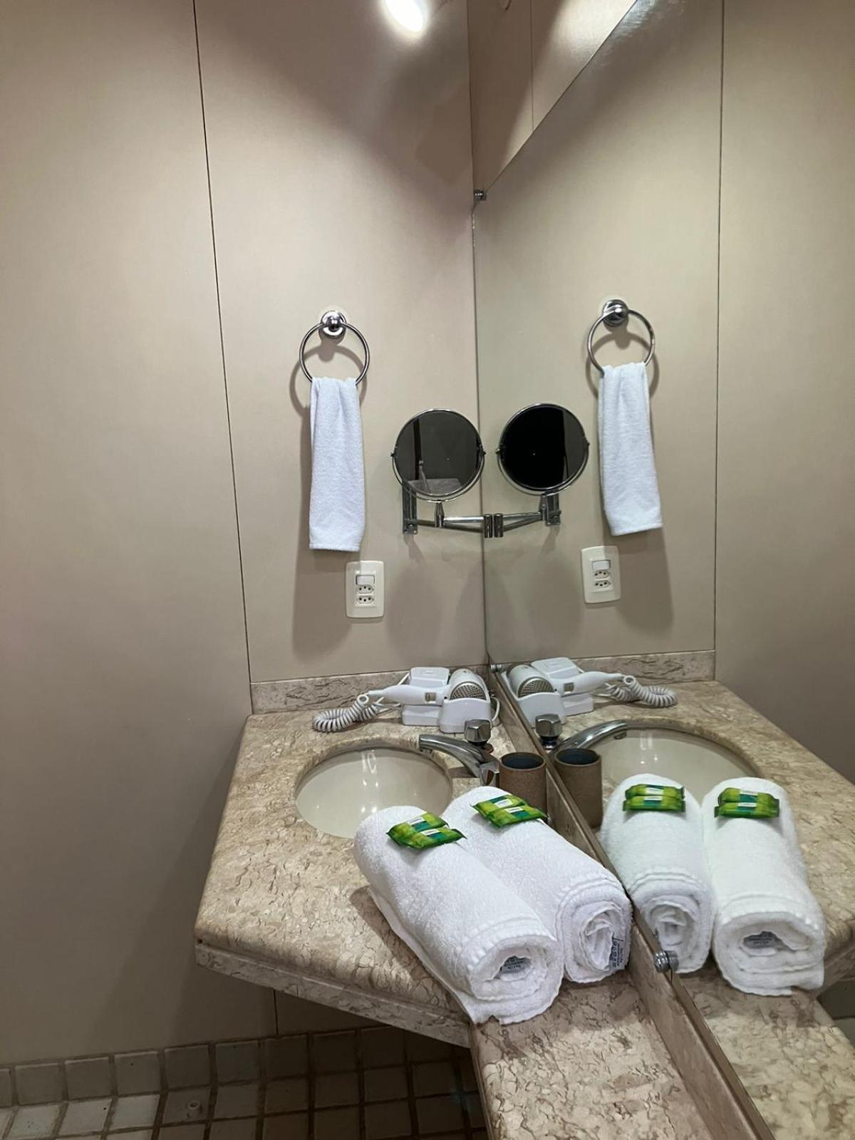 Apart Hotel Volpi 101 - Conforto & Comodidade Belo Horizonte Luaran gambar
